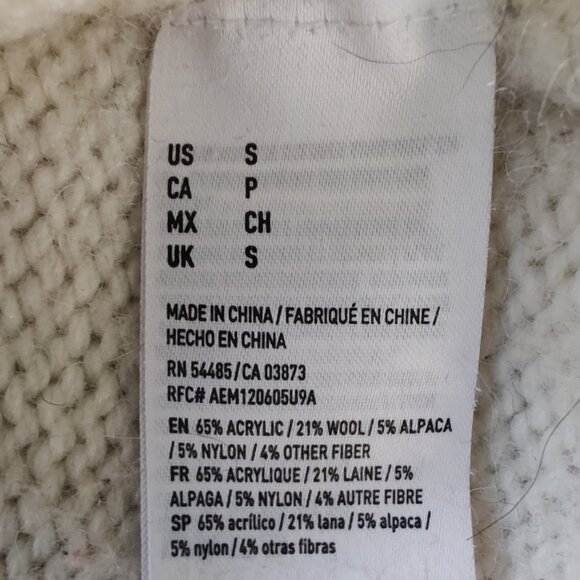 Ladies Sweater - American Eagle Outfitters - Needs Pilling Removed - Size Small - Picture 5 of 5